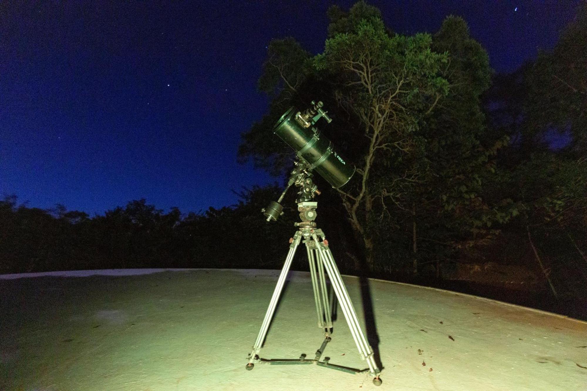 Floresta Encantada Telescopio,Fogueira, Riacho Chapada dos Guimarães Esterno foto