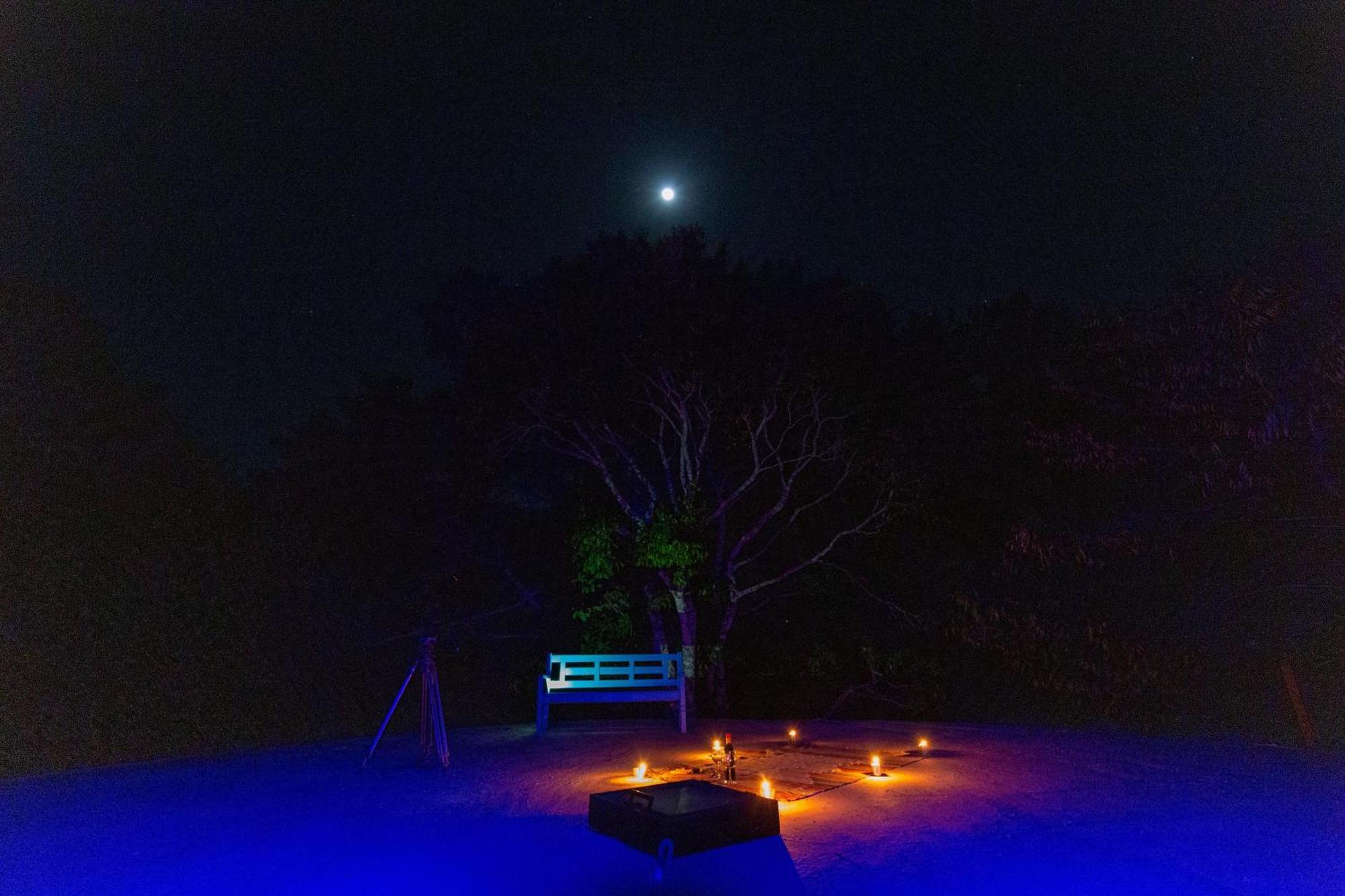 Floresta Encantada Telescopio,Fogueira, Riacho Chapada dos Guimarães Esterno foto